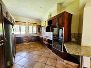 5 Bedroom House in Woodhill