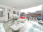 5 Bedroom House London Greater London 92824100