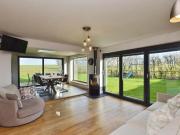 5 Bedroom House Milton Keynes Northamptonshire LS98335681