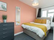 5 bedroom house of multiple occupation to rent