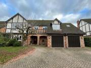 5 Bedroom House Reading Wokingham 98205312