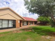 5 Bedroom house rented in Fichardt Park, Bloemfontein