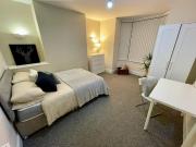 5 bedroom house share to rent