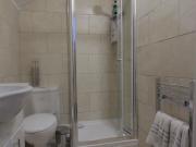 5 bedroom house share to rent