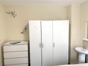 5 bedroom house share to rent