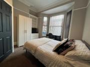 5 bedroom house share to rent