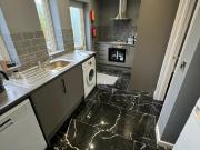 5 bedroom house share to rent