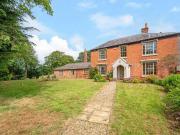 5 Bedroom House Staverton Staverton 93843987