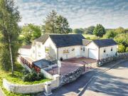 5 Bedroom House Stirling Stirling 93764189