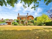 5 Bedroom House Stratford Upon Avon Warwickshire 92478737