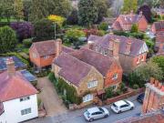 5 Bedroom House Surrey Great London 99523622