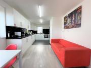 5 bedroom house to rent