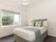 5 bedroom house to rent