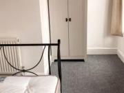 5 bedroom house to rent