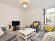 5 bedroom house to rent