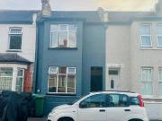 5 bedroom house to rent