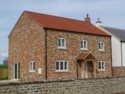 5 bedroom detached house to rent