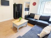 5 bedroom house to rent