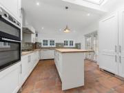 5 Bedroom House to Rent 5 Bedroom House to Rent