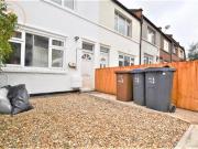 5 bedroom house to rent