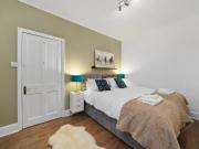 5 bedroom house to rent