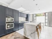 5 bedroom house to rent