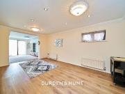 5 bedroom house to rent