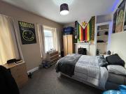 5 bedroom house to rent