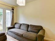 5 bedroom house to rent