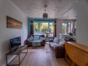 5 bedroom house to rent