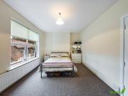 5 bedroom house to rent