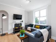 5 bedroom house to rent