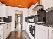 5 bedroom house to rent