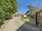5 Bedroom House Weston Turville Buckinghamshire 93510291
