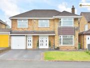 5 Bedroom Link Detached House
