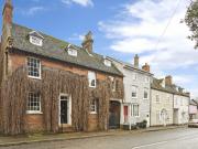 5 bedroom link detached house for sale