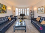 5 bedroom link detached house for sale