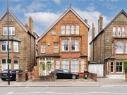 5 bedroom link detached house for sale