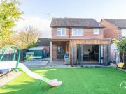 5 bedroom link detached house for sale