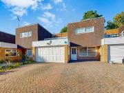 5 bedroom link detached house for sale