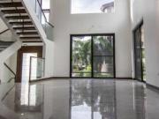 5 Bedroom Luxury House for Sale in McKinley Hill, Taguig...