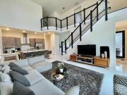 5 bedroom luxury Villa for sale in Miami Lakes, Florida