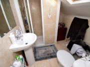 5 Bedroom Maisonette