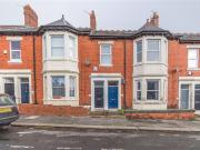 5 Bedroom Maisonette