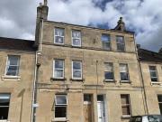 5 bedroom maisonette for rent in Stuart Place BA2