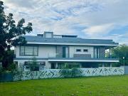 5 Bedroom Modern Fairway House for sale in Manila Southwoods
