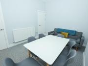 5 bedroom private hall to rent