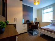 5 bedroom private hall to rent