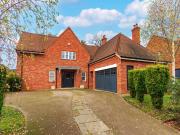 5 Bedroom Property