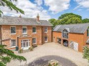 5 Bedroom Property
